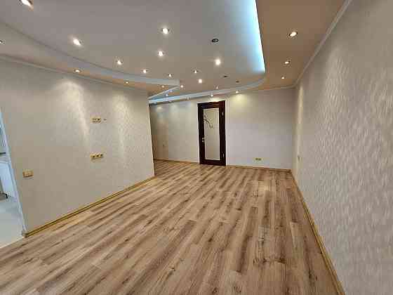 Продается 2-хкомнатная квартира в Ленинском р-не! Ориентир цирк Космос! Донецк