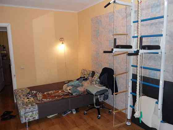 3 ком. кв,. 68 м2, 8/9 эт, Ленинский р-н, Мирный, ул. Кольцова, 5,8 млн руб Донецк