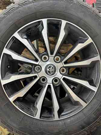 Продам диски с резиной в идеале r18 6*139.6 Стояли на Prado Донецк