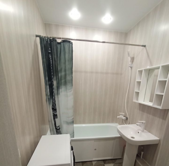 Сдаю двухкомнатную квартиру 57.0 м² этаж 6 город Донецк, Киевский район, проспект Панфилова Донецк