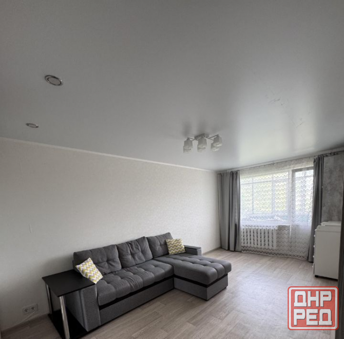 Сдается светлая однушка на длительный срок в Ленинском районе, Ориентир - Оцкб Донецк - изображение 1