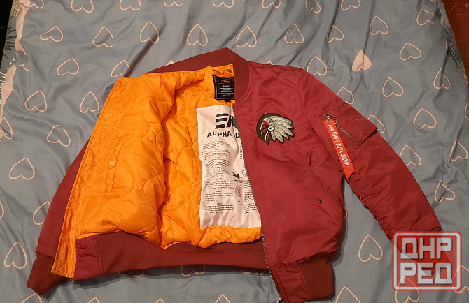 Красный бомбер alpha obqsuw Донецк - изображение 3