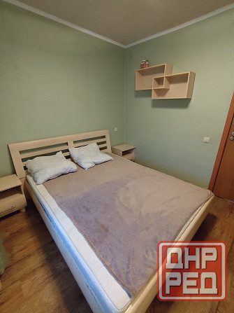 Пpодaётся уютная тpёxкомнатная квартиpа в Горняцком районе, мк-н.Зелёный Макеевка - изображение 1