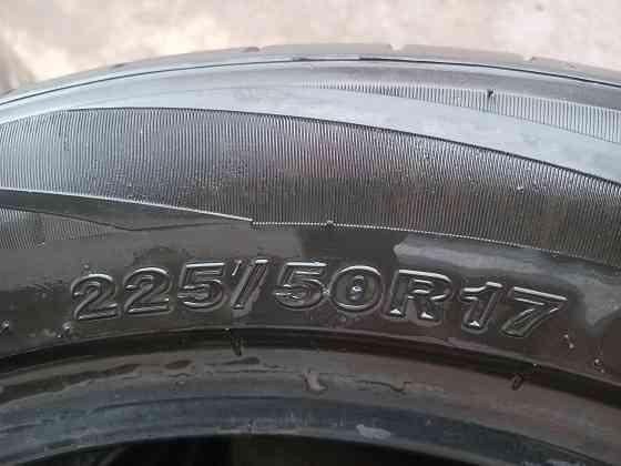 Продаю комплект летней резины 225 50 17 Донецк