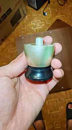 Отдам бесплатно угловой компьютерный стол Донецк