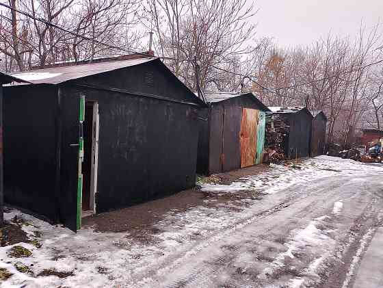 Гараж по ул. Газопроводная в кооперативе "Тополь 2". Донецк