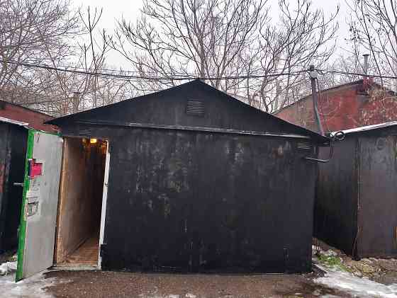 Гараж по ул. Газопроводная в кооперативе "Тополь 2". Донецк