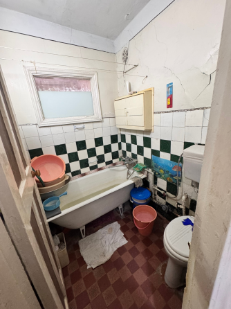 Продам 2х ком квартиру Макеевка Горняцкий п-кт Генерала Данилова ( школа 86) Макеевка