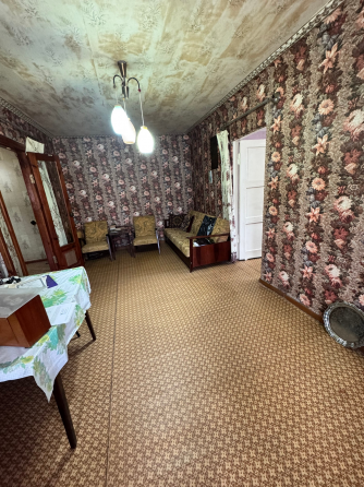 Продам 2х ком квартиру Макеевка Горняцкий п-кт Генерала Данилова ( школа 86) Макеевка