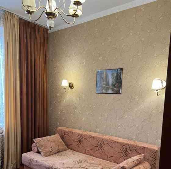 Сдаю двухкомнатную квартиру 54.0 м² этаж 2/9 Ворошиловский район, Школьный бульвар Донецк