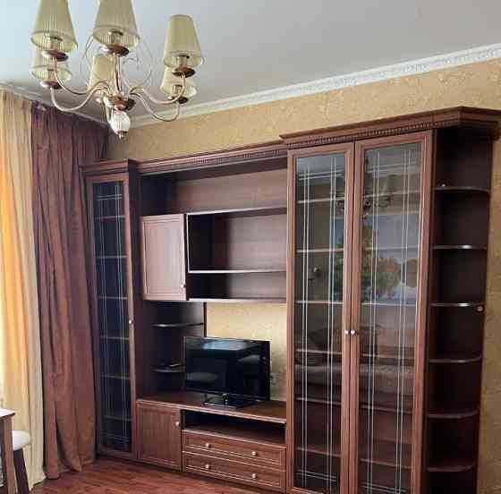 Сдаю двухкомнатную квартиру 54.0 м² этаж 2/9 Ворошиловский район, Школьный бульвар Донецк