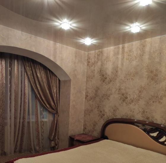 Двухкомнатная квартира близ Цирка Донецк