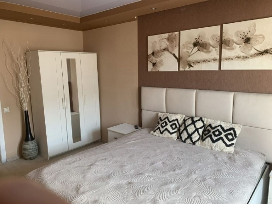 Сдаётся двухкомнатная студия Киевский район Донецк