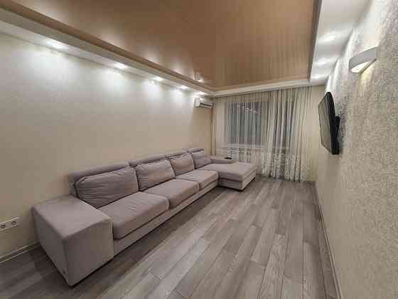 Сдаётся шикарная 3-х комнатная квартира Ленинский район, Стадионная Донецк