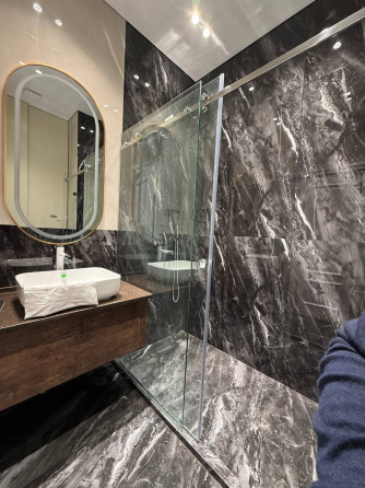 Сдам двухкомнатную квартиру люкс Донецк