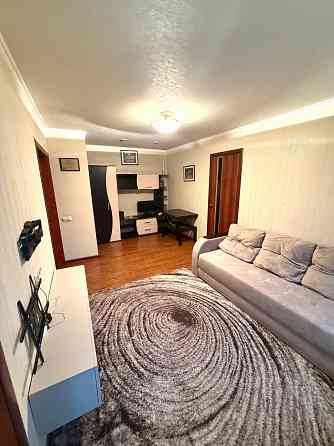 Продам отличную 2х ком кв-ру 2/5 на Изумруде Донецк