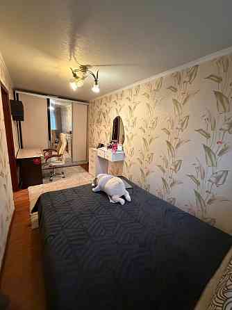 Продам отличную 2х ком кв-ру 2/5 на Изумруде Донецк