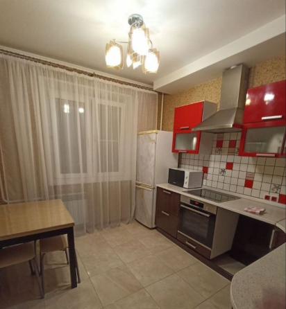 Сдается: Двухкомнатная квартира в Куйбышевском районе, Азотный Донецк