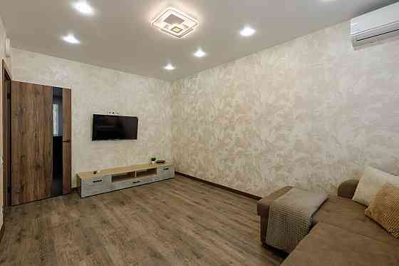 Сдаётся двухкомнатная квартира на Буденновке Донецк