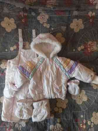 Костюм,костюмчик на 1-1,5года,куртки на 2-3года,сапожки р26\27\28,сапоги ст.21см Донецк