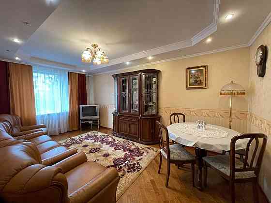 Сдаётся шикарная 2-комнтная квартира Ворошиловский район, улица 50-летия Донецк