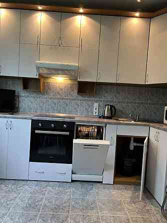 Сдаю двухкомнатную квартиру 58.0 м² Донецк