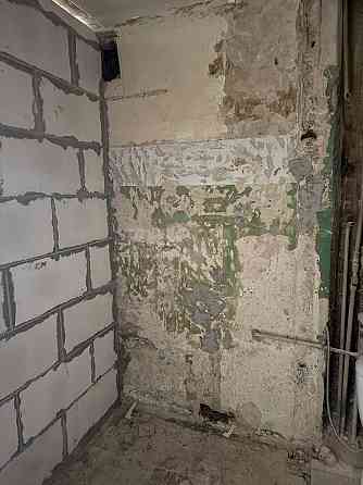 Продам 2к кв. Комарова Луганск