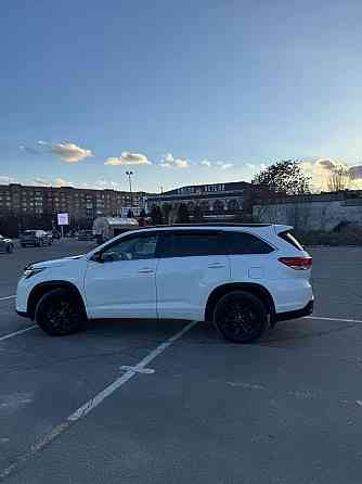 Toyota Highlander Донецк