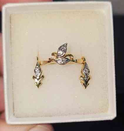 Золотые серьги и кольцо с бриллиантами Донецк