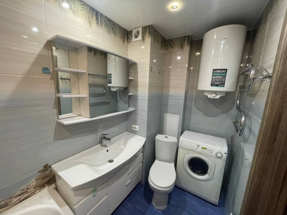 Продажа ! Квартира 3 комн с замечательным ремонтом ! Калининский Донецк