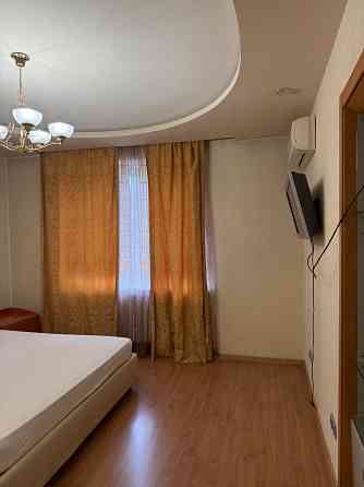 Продам элитную квартиру на площади Ленина. Донецк