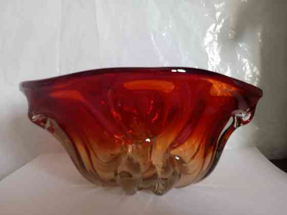 Ваза конфетница толстое рубиновое стекло. Донецк