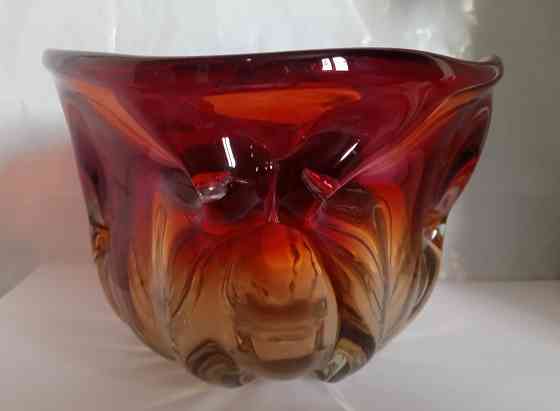 Ваза конфетница толстое рубиновое стекло. Донецк