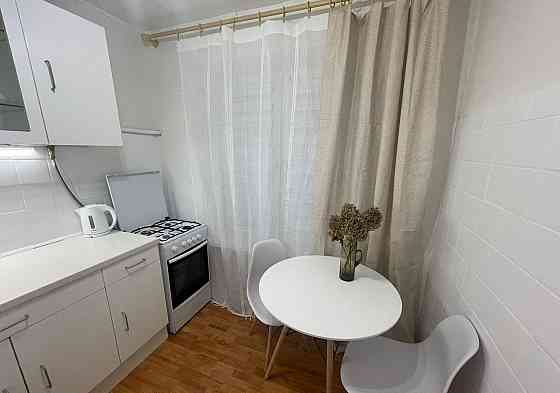 Сдаю однокомнатную квартиру 33.0 м² этаж 1/5 город Донецк, Парк Гулливер, Детская областная Донецк