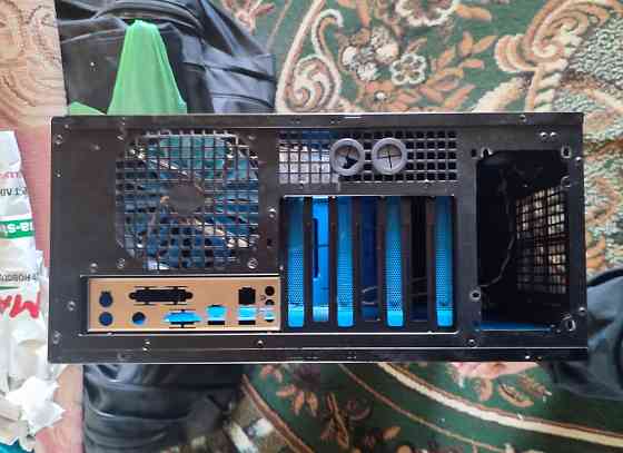 Корпус для системного блока Aero Cool Syclone. Донецк