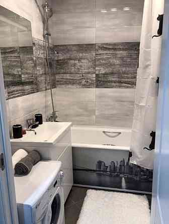 Сдам однокомнатную квартиру с накопительным баком в Калининском районе на Краснофлотской улице Донецк