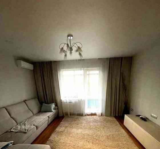 Сдаю двухкомнатную квартиру 53.0 м² этаж 3 город Донецк, Петровский район Донецк