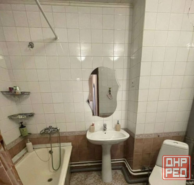 Сдаю двухкомнатную квартиру 53.0 м² этаж 3 город Донецк, Петровский район Донецк - изображение 1