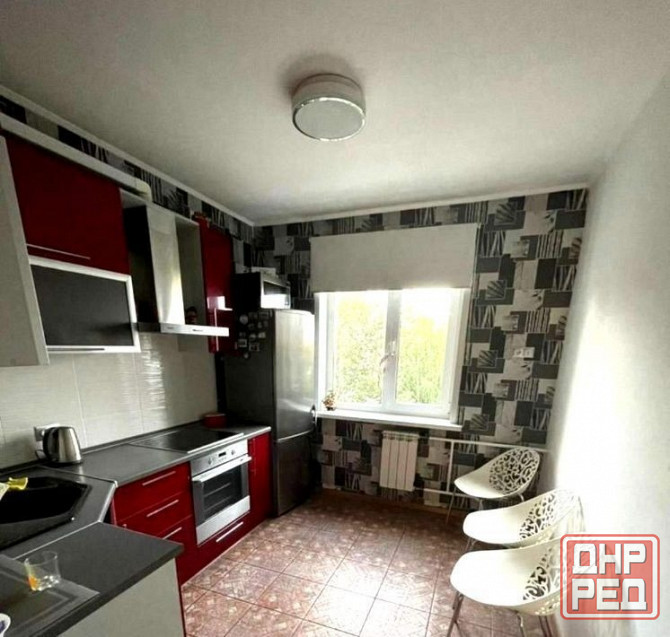 Сдаю двухкомнатную квартиру 53.0 м² этаж 3 город Донецк, Петровский район Донецк - изображение 2