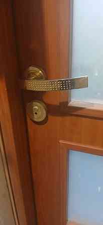 Двери межкомнатная сосна + шпон Донецк