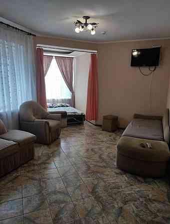 Сдам частный дом посуточно для отдыха со всеми удобствами. Возле центра. Ворошиловский район Донецк