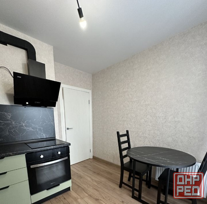 Сдаю однокомнатную квартиру в Ворошиловском районе Донецка (театральный проспект) Донецк - изображение 2