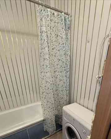 Сдам просторную, чистую однокомнатную квартиру в кирпичном доме Калининского района Донецк