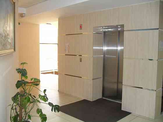 Сдам в аренду помещение 100 кв м "Звездочка", под магазин, салон. Донецк