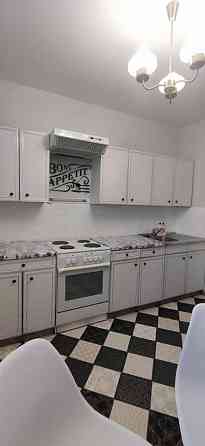 Сдается 2-комнатная квартира в Калининском районе, недалеко от Медицинского института. Донецк