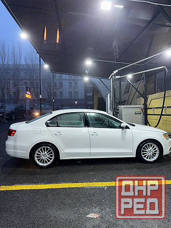 Volkswagen Jetta Официальная 2.0 литра атмосферник автомат Айсин 2014 год Донецк - изображение 4