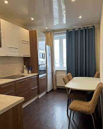 3-к квартира, 77 м2, 2/5 эт. Мариуполь