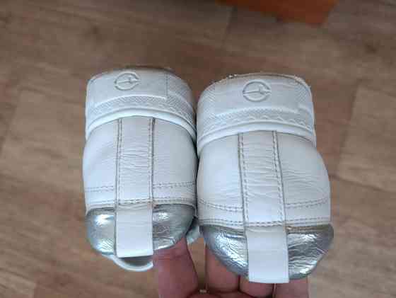 Кроссовки б/у р 37-38 Донецк