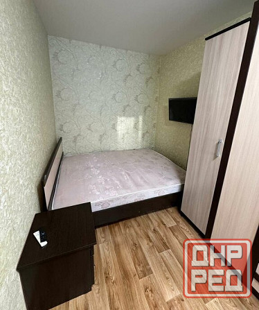 Сдаю двухкомнатную квартиру 44 м² этаж 1/5. город Донецк, Ворошиловский район Донецк - изображение 3