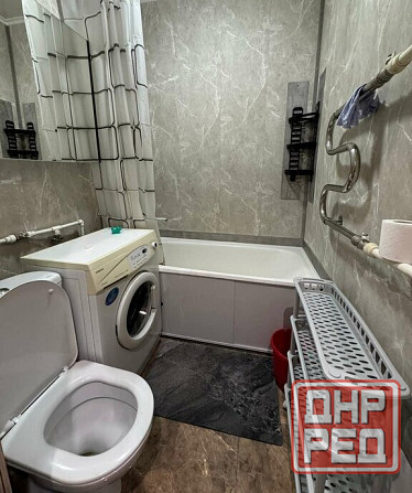 Сдаю двухкомнатную квартиру 44 м² этаж 1/5. город Донецк, Ворошиловский район Донецк - изображение 4